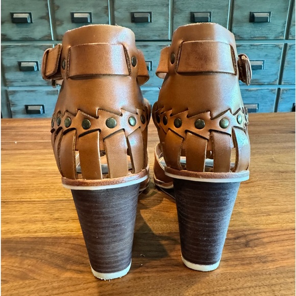 Dolce Vita Leather Wedge Sandal - Picture 3 of 5